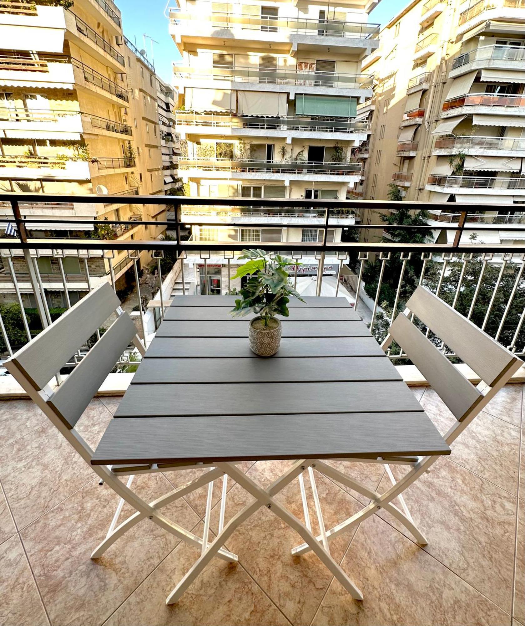 Cozy By The Sea In Paleo Faliro Appartement